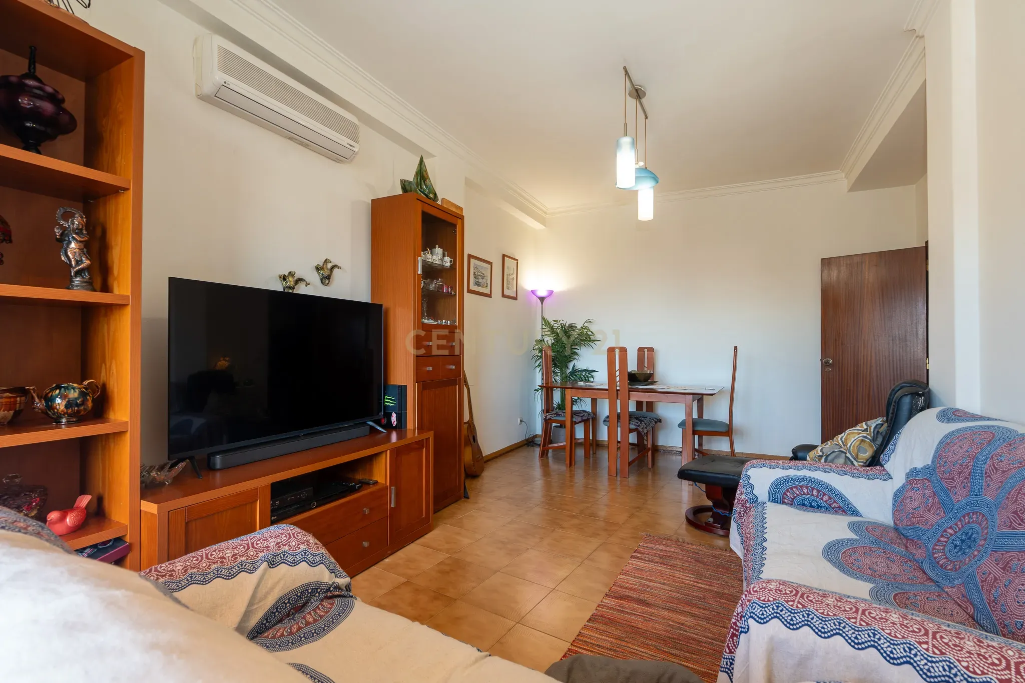ESPECTACULAR APARTAMENTO T2 EM SACAVÉM - Image 7
