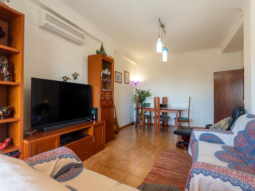ESPECTACULAR APARTAMENTO T2 EM SACAVÉM - Image 7