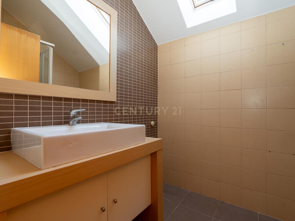 🏡 Apartamento Duplex T3/T4 na Ericeira – Vista Mar e Serra! 🌊⛰️ - Image 43