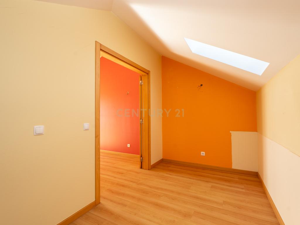 🏡 Apartamento Duplex T3/T4 na Ericeira – Vista Mar e Serra! 🌊⛰️ - Image 31