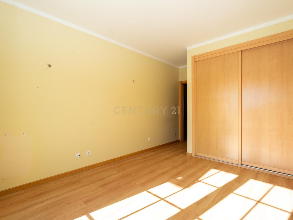 🏡 Apartamento Duplex T3/T4 na Ericeira – Vista Mar e Serra! 🌊⛰️ - Image 28