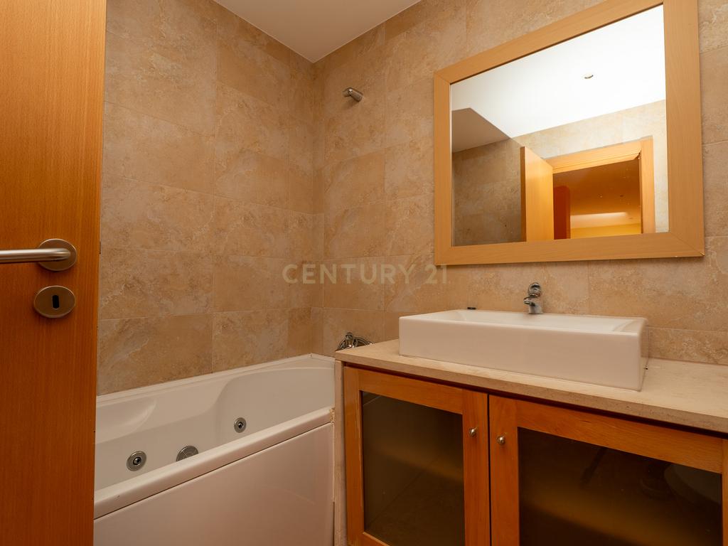 🏡 Apartamento Duplex T3/T4 na Ericeira – Vista Mar e Serra! 🌊⛰️ - Image 29