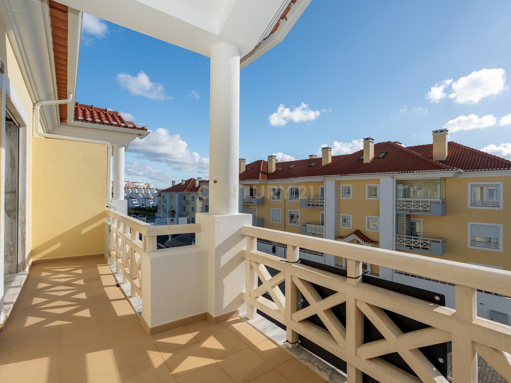 🏡 Apartamento Duplex T3/T4 na Ericeira – Vista Mar e Serra! 🌊⛰️ - Image 11