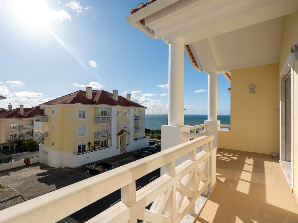 🏡 Apartamento Duplex T3/T4 na Ericeira – Vista Mar e Serra! 🌊⛰️ - Image 9