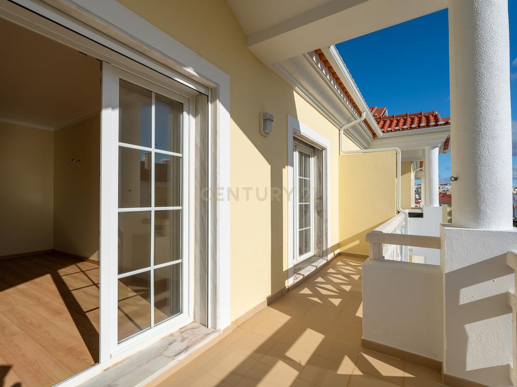 🏡 Apartamento Duplex T3/T4 na Ericeira – Vista Mar e Serra! 🌊⛰️ - Image 8