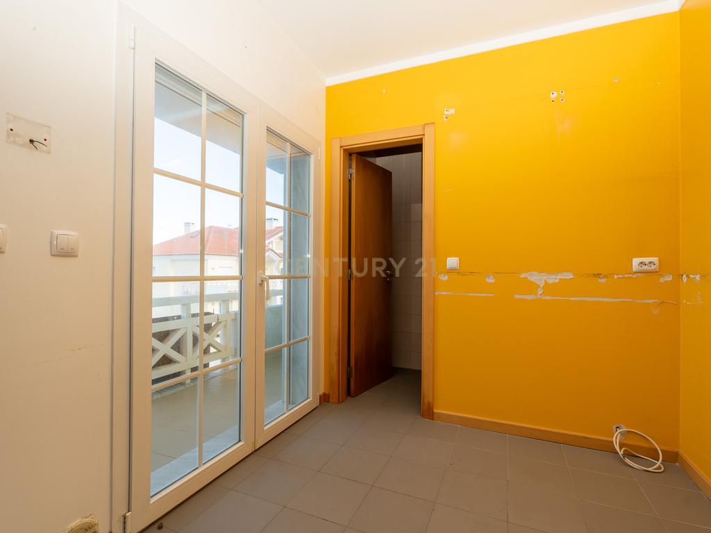 🏡 Apartamento Duplex T3/T4 na Ericeira – Vista Mar e Serra! 🌊⛰️ - Image 16