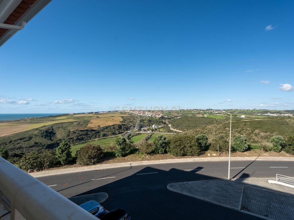 🏡 Apartamento Duplex T3/T4 na Ericeira – Vista Mar e Serra! 🌊⛰️ - Image 20