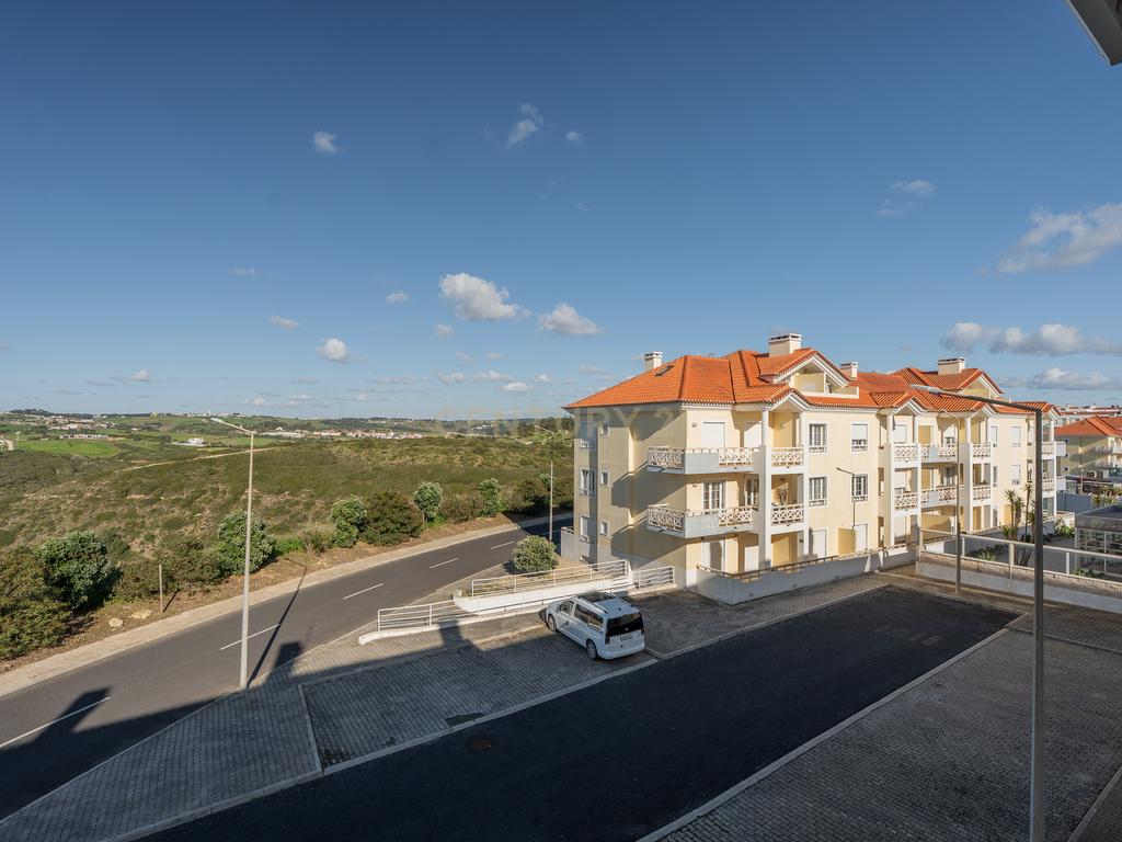🏡 Apartamento Duplex T3/T4 na Ericeira – Vista Mar e Serra! 🌊⛰️ - Image 18