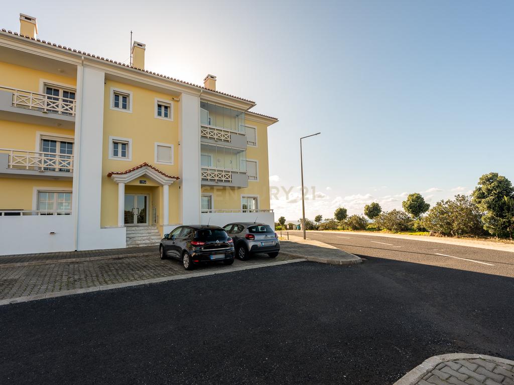 🏡 Apartamento Duplex T3/T4 na Ericeira – Vista Mar e Serra! 🌊⛰️ - Image 2