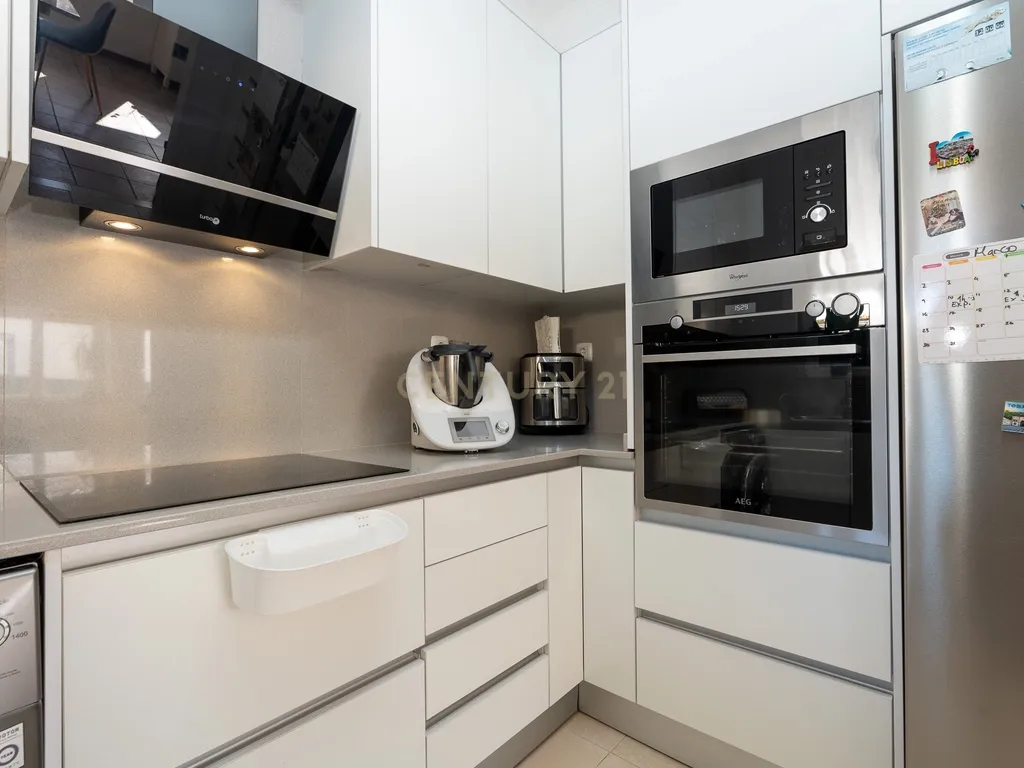 🏡 Moradia T3 com Rooftop Vista Mar, Paineis Fotovoltaico e zona exterior – Viva com Conforto e Sustentabilidade em zona tranquila a pouco minutos do Mar da Ericeira - Image 27