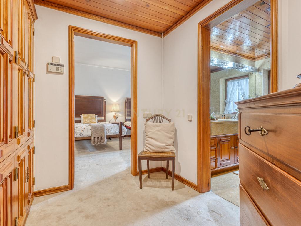 Herdade em Moreira de Cónegos – Moradia com 4 Frentes com Piscina 6 Hectares de terreno ideal para Organização de eventos, Alojamento local , boutique hotel etc - Image 36