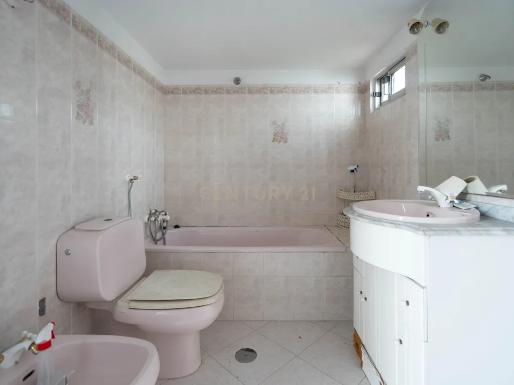 Moradia para reconstrução - Semide - Image 33