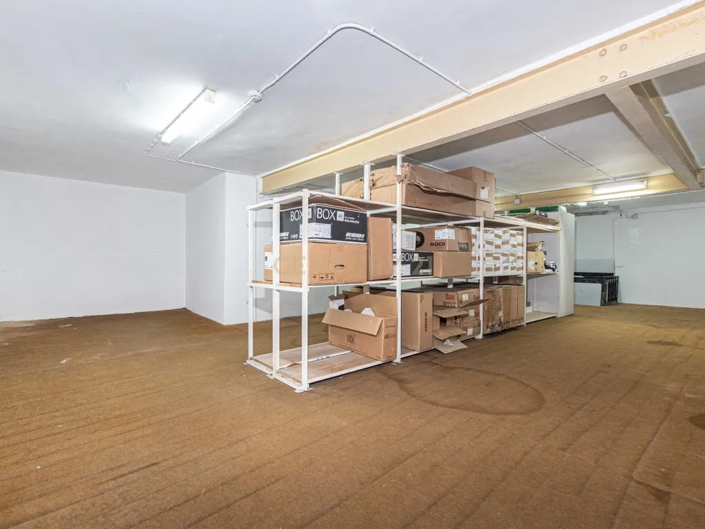 Loja em Campolide, Lisboa - 160m² - Image 18