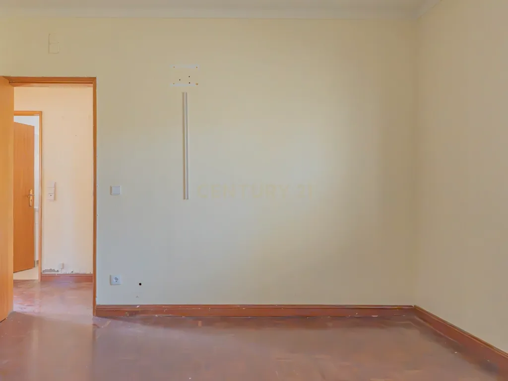 MORADIA SÃO DOMINGOS DE RANA - DUAS ESTRATÉGIAS; UM ÚNICO INVESTIMENTO; UM ENORME POTENCIAL DE VALORIZAÇÃO E RENTABILIDADE - Image 52