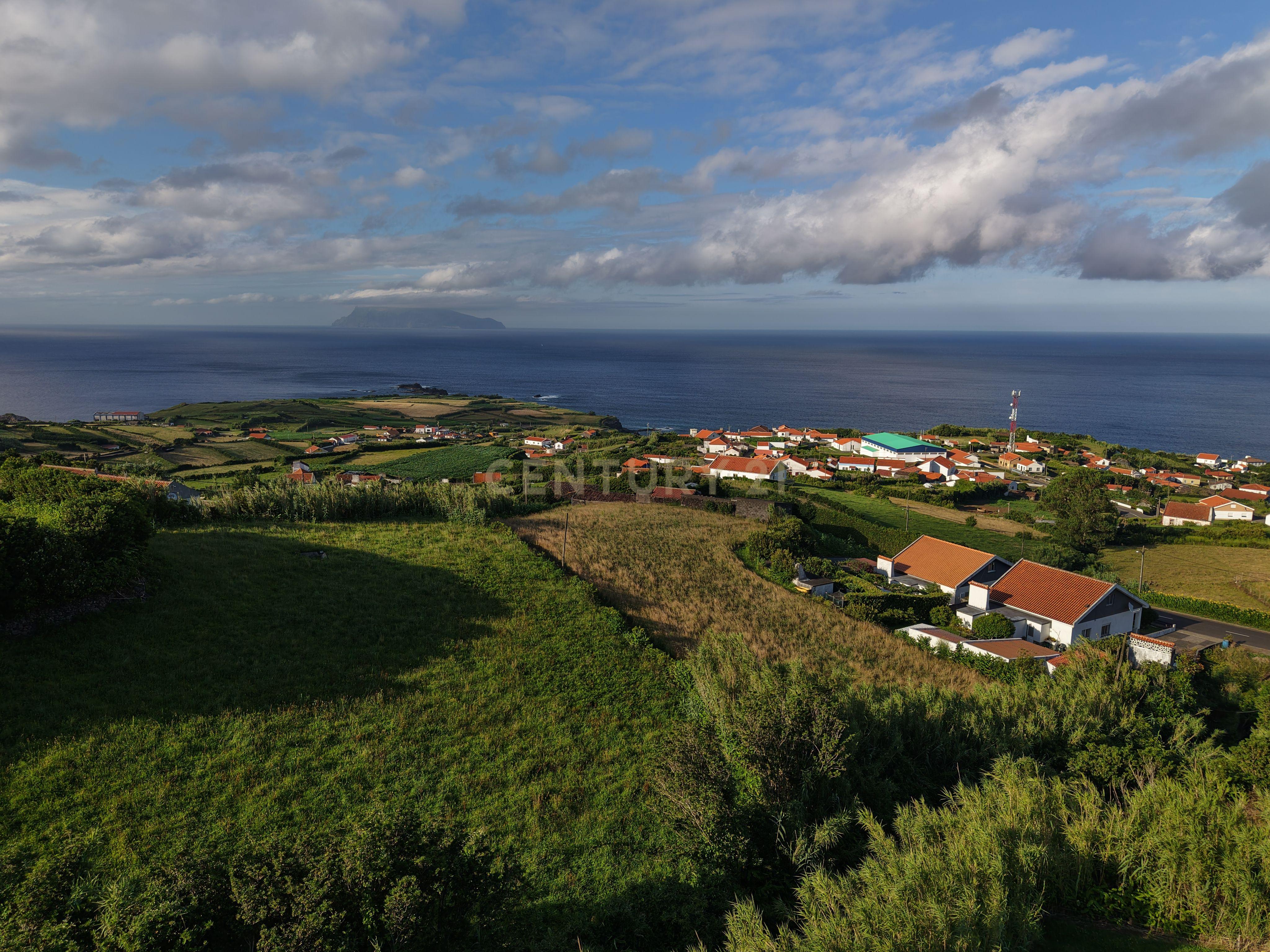 Fotografia 11 de Ruína com Vista Mar em Ponta Delgada – Ilha das Flores
