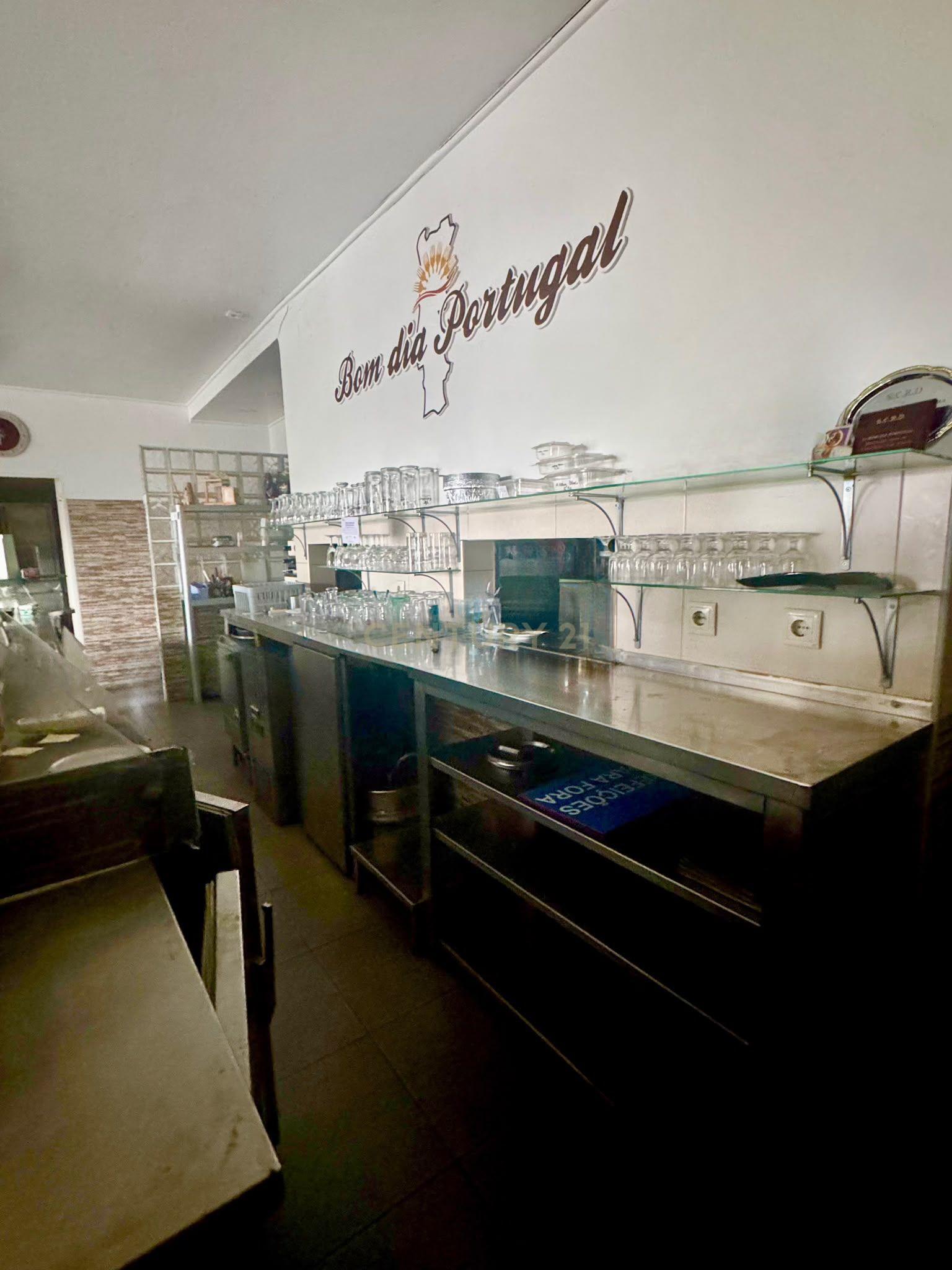 Fotografia 10 de Restaurante Churrasqueira p/Trespasse - metro da Reboleira, Amadora