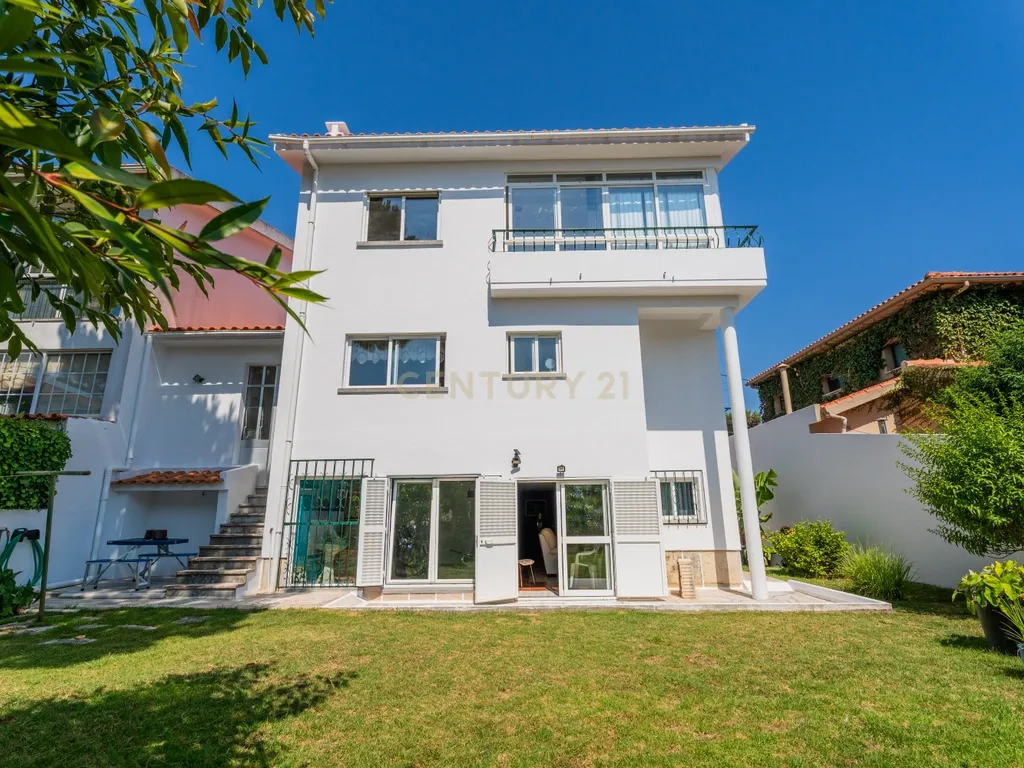 Moradia T4 isolada com jardim no Bairro do Rosário, Cascais - Image 39