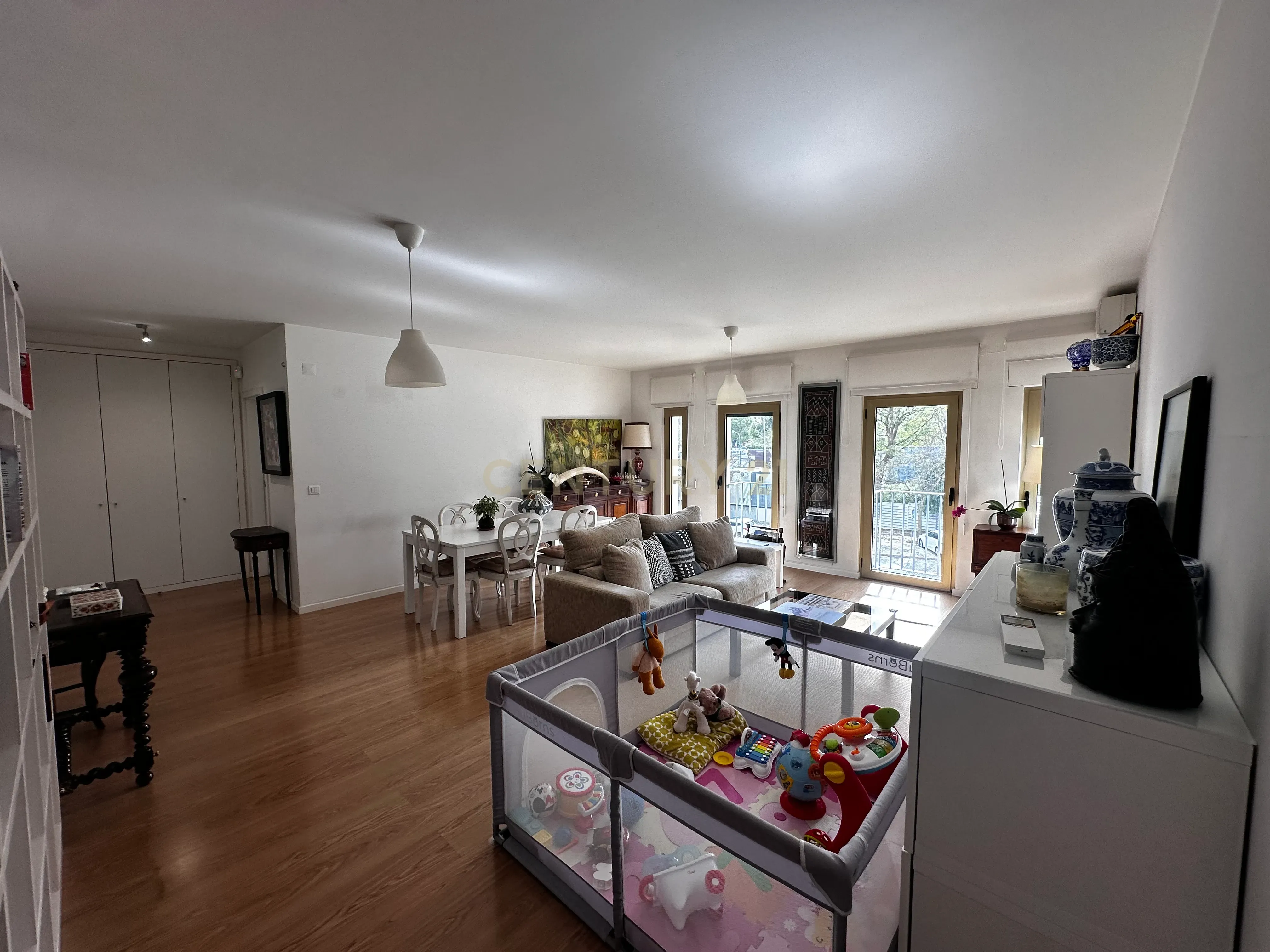 Apartamento T2 com 118m2 para venda nas Avenidas Novas com uma excelente localização proximo da estação de Entrecampos e da Cidade Universitária. - Image 22