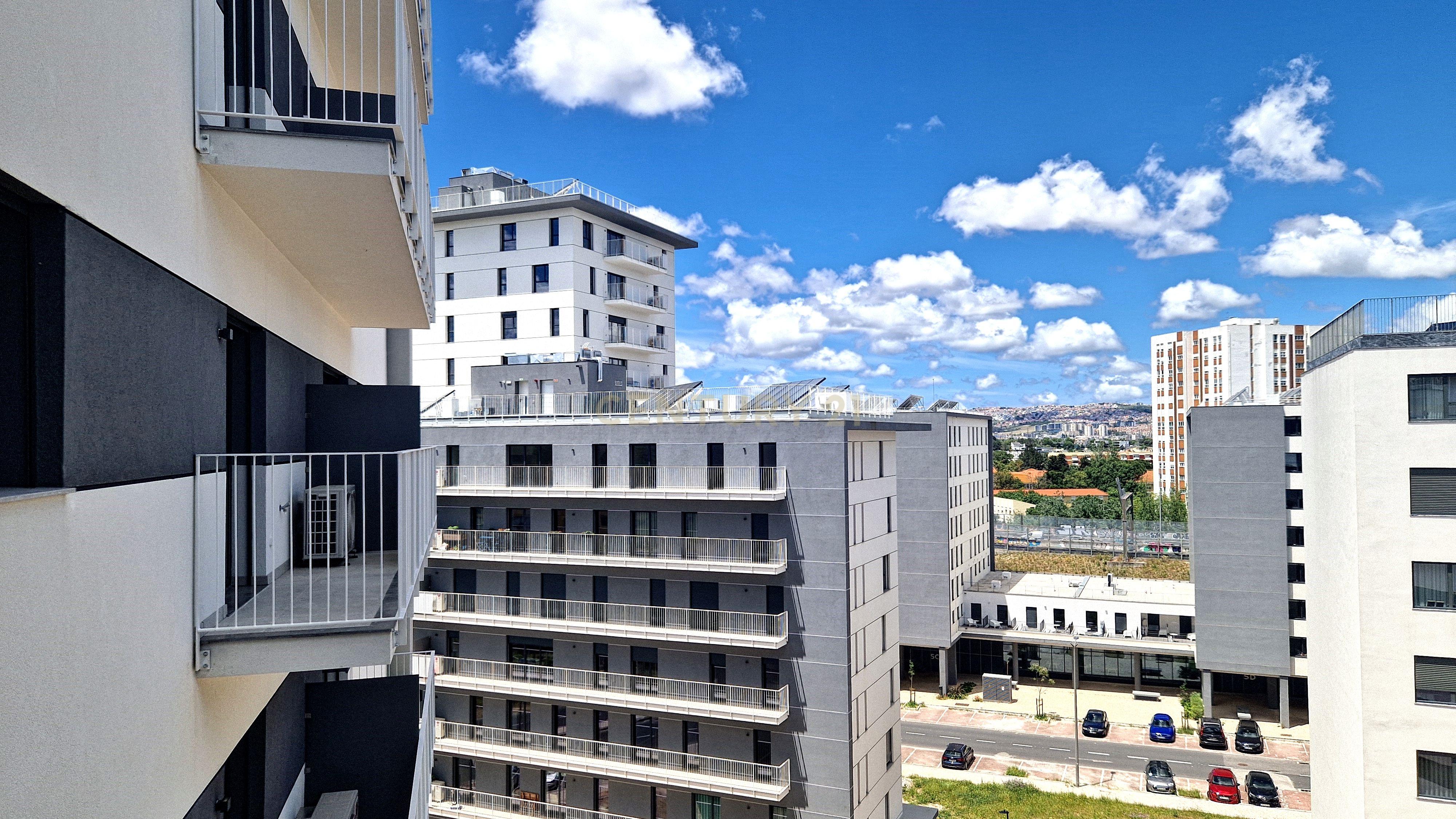 Alta de Lisboa, T3 - NOVO, 3 casas de banho e 2 lugares de garagem - Image 18