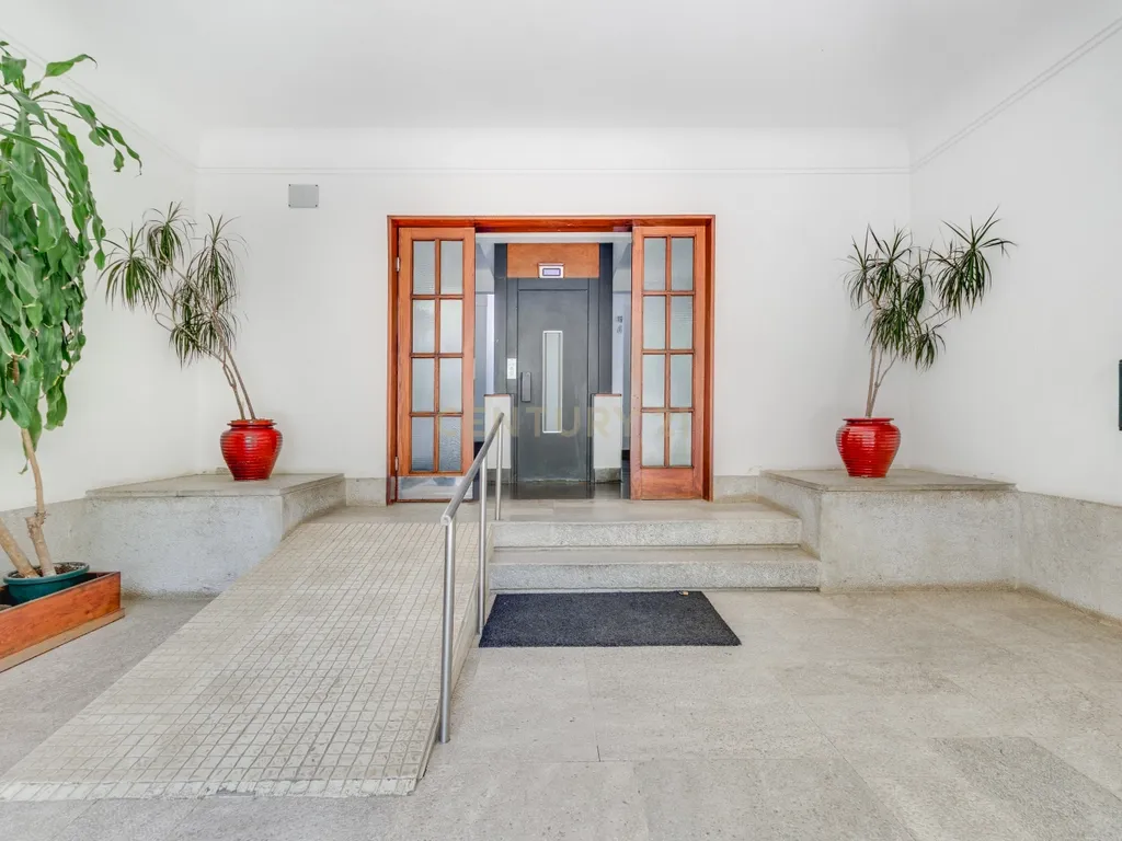Apartamento T3 | 125 m² | Praça Pasteur – Lisboa - Image 21