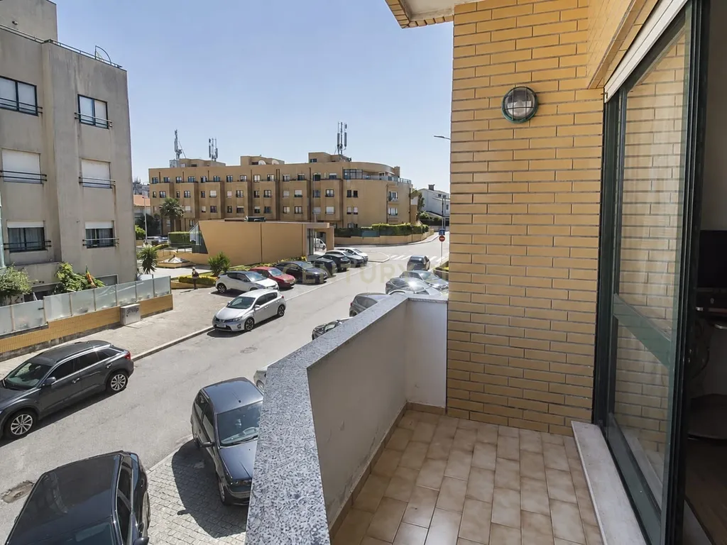 Apartamento T2+1 com Garagem, Varandas em Canidelo Vila Nova de Gaia - Image 15