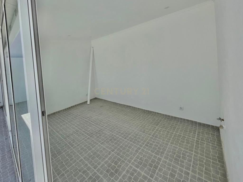 Moradia Remodelada no Barreiro - Image 49