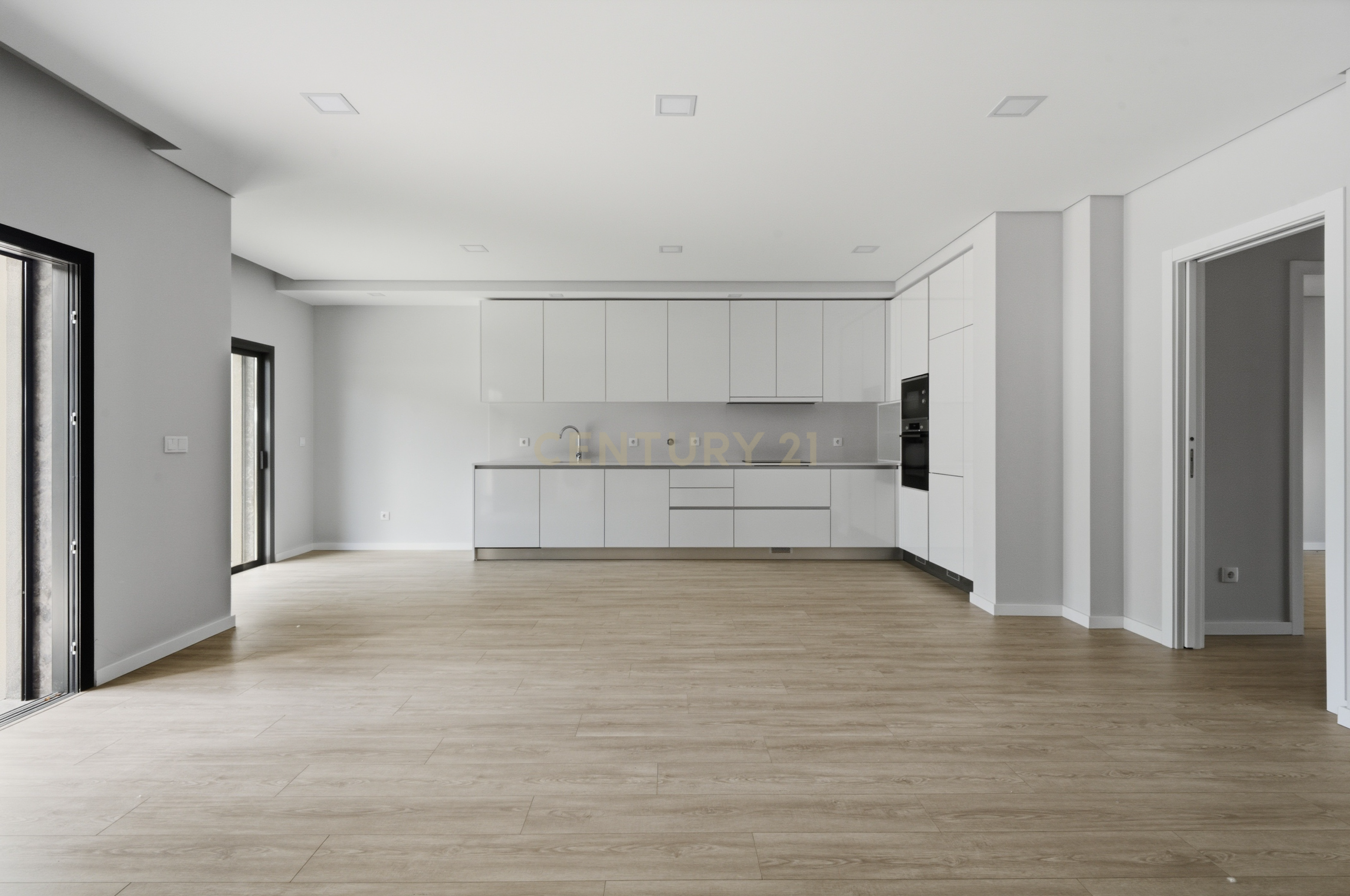 Apartamento T2 Novo com Terraço e Lugar de Garagem em Mafra