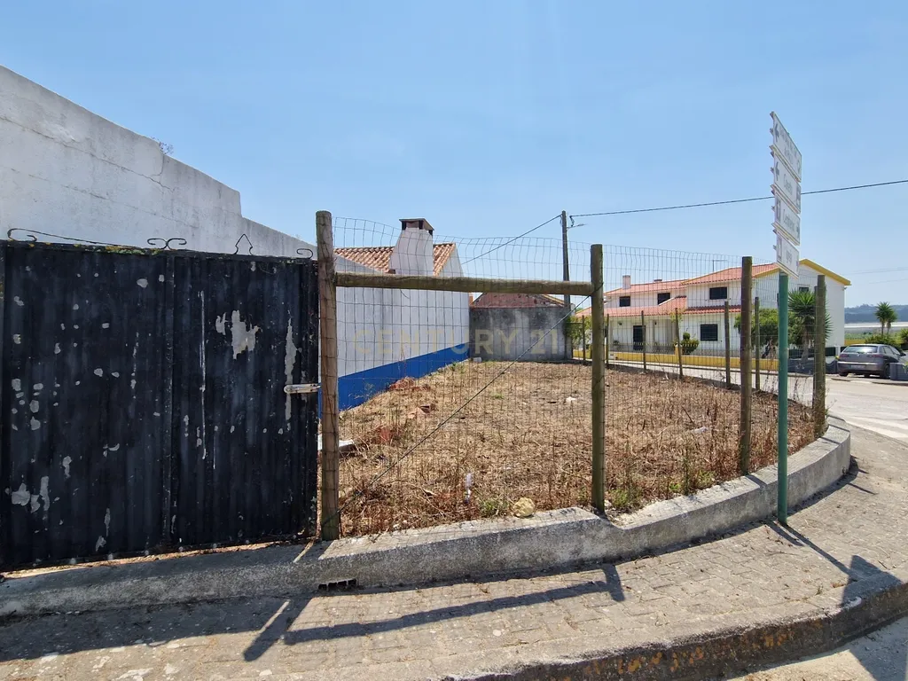Armazém em lote de 195m2 - São Bartolomeu dos Galegos - Lourinhã - Image 2