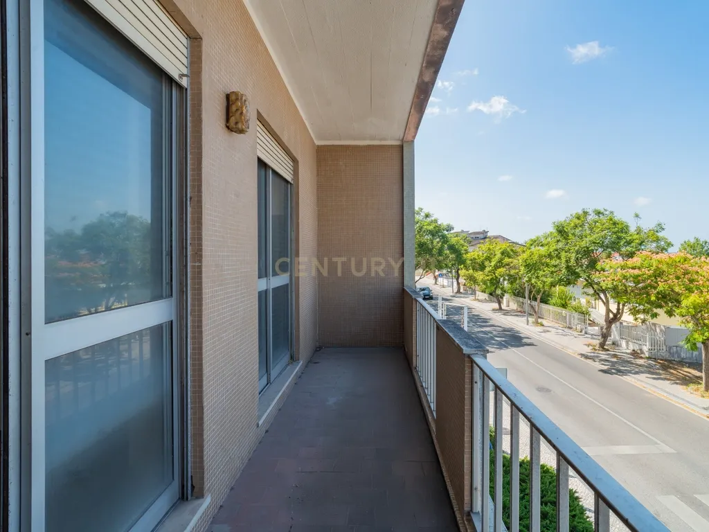Apartamento T2 em Marinha Grande - Oportunidade Única! - Image 20