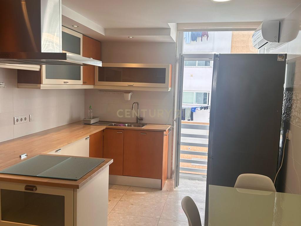 Apartamento T3 em Vialonga, com Garagem e Elevador - Image 7