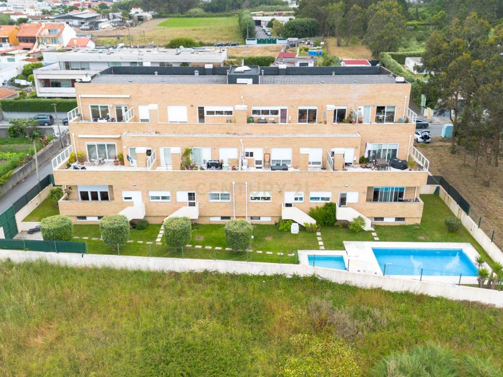 Apartamento T1+1 em Lavra, Matosinhos com Varanda e Piscina. - Image 11