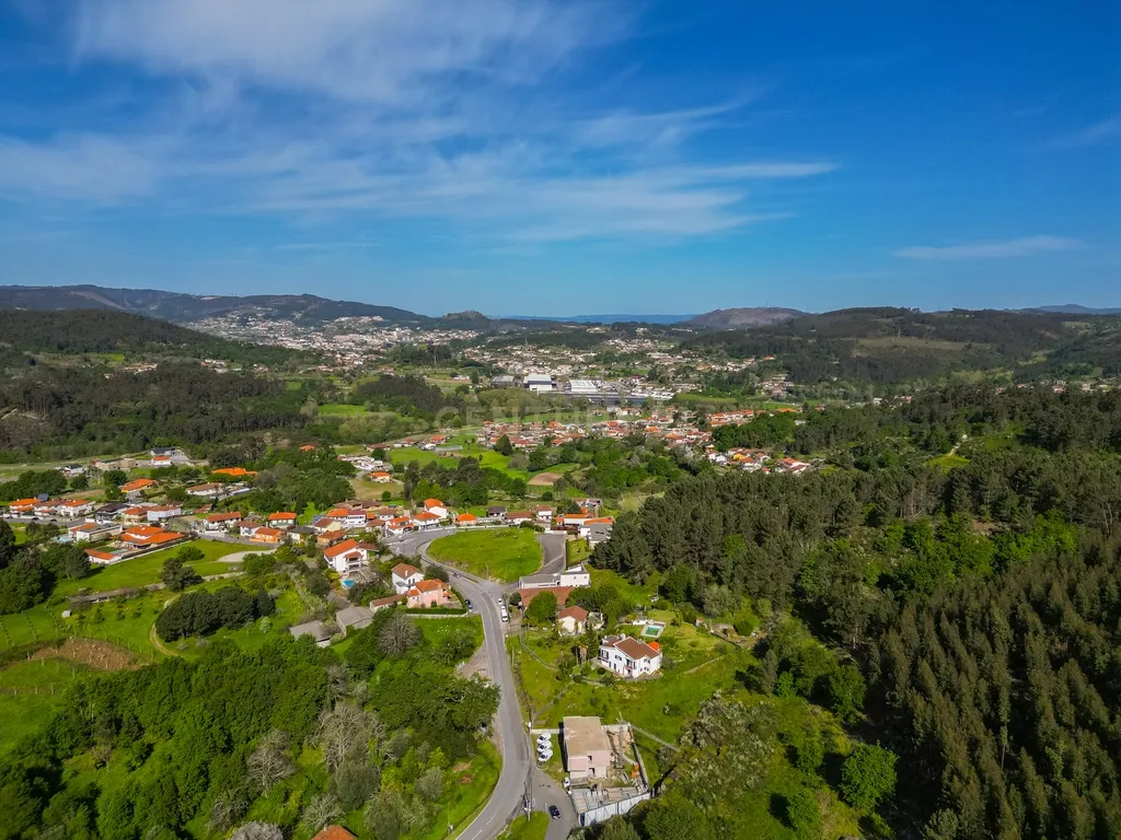 🌿 Quinta Rústica com 15.075 m² | Para Recuperar | Póvoa de Lanhoso, Braga - Image 5