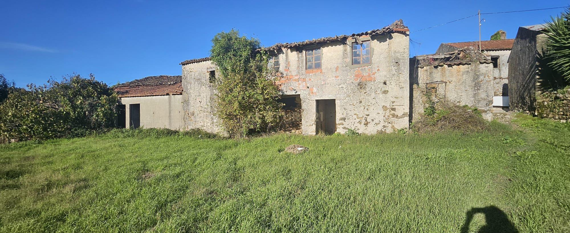 Fotografia 12 de Casa em ruína para reconstrução- Oportunidade única!