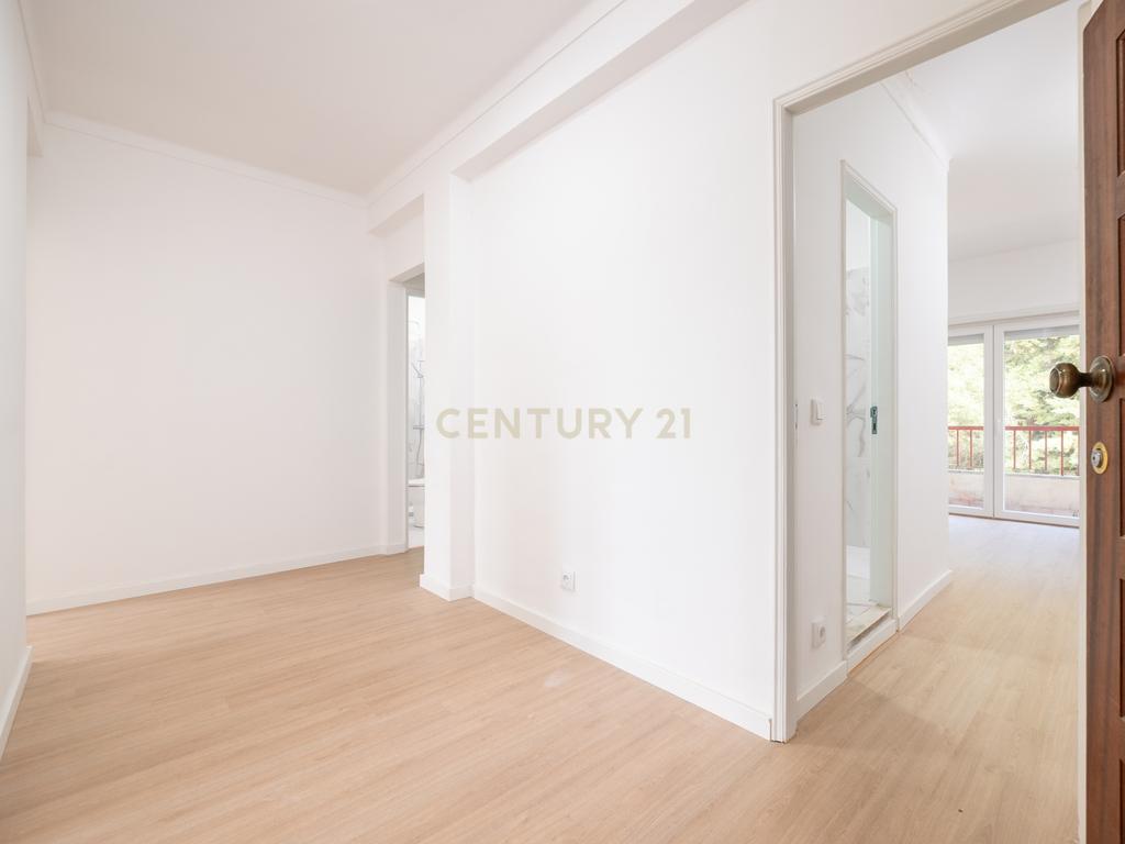 Apartamento para venda na rua de aveiro - 3 Quartos e 3 WC - Image 9