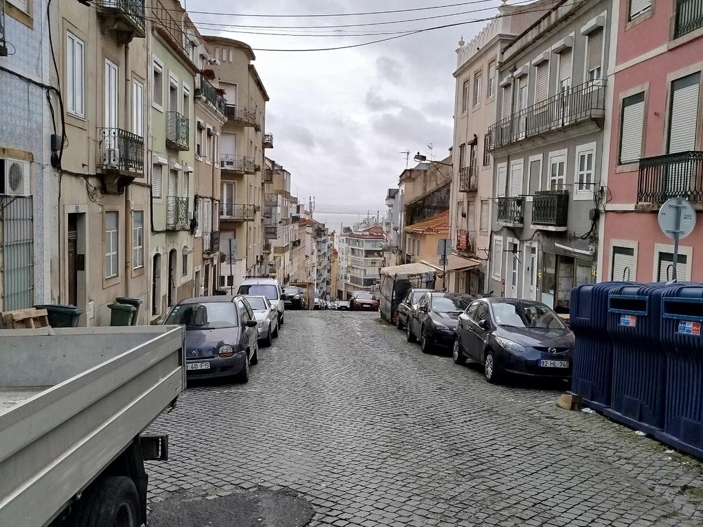 Edifício para Recuperação com Vista para o Rio em Lisboa (São Vicente) - Image 35