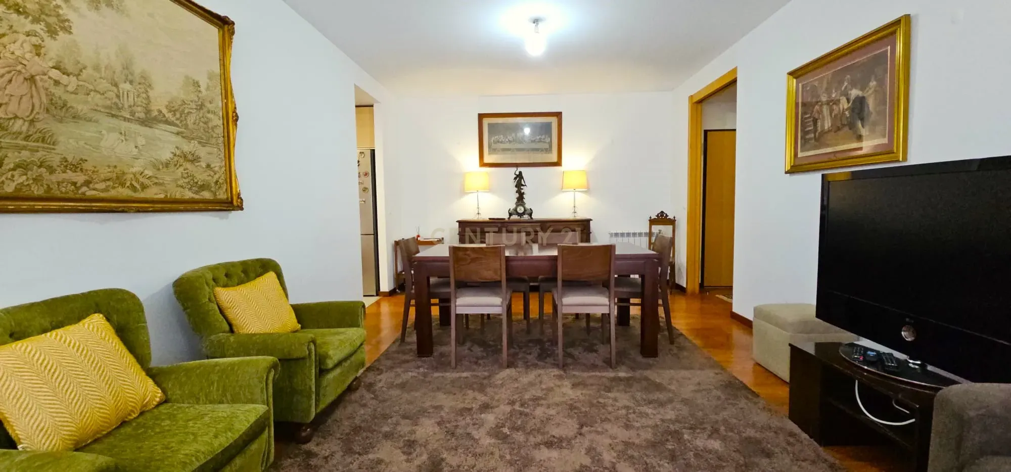 Fotografia 5 de Apartamento com Três Quartos no Centro da Cidade da Póvoa de Varzim