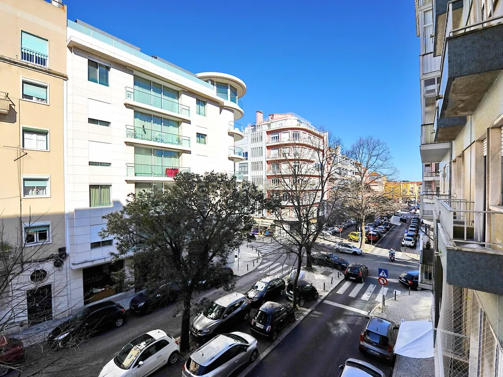 Apartamento Moderno Lisboa - 2 Quartos e Vista Cidade - Image 19