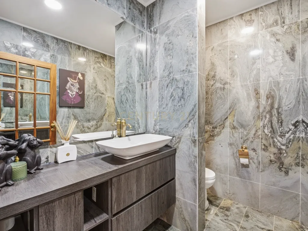 Quinta de Charme em Palmela – Renovada, Espaçosa e Pronta a Viver - Image 15