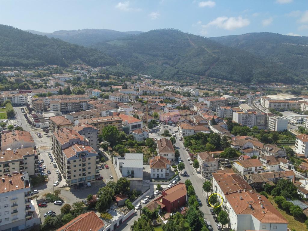 Loja para arrendamento no centro da Lousã - Image 28
