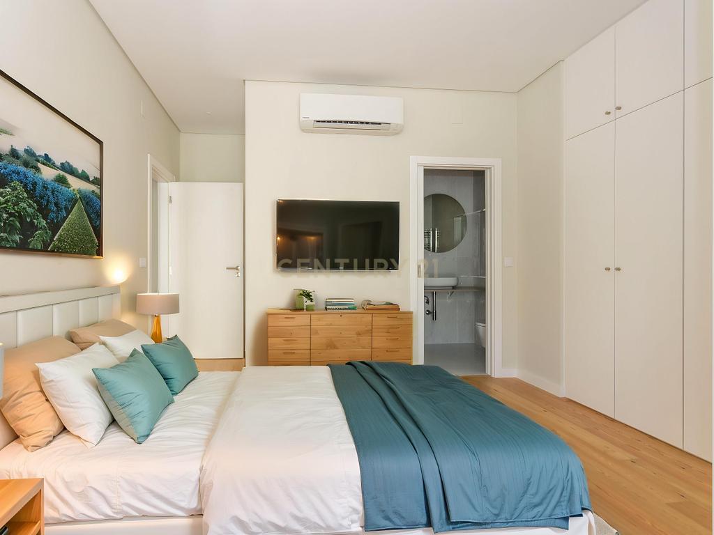 Apartamento Moderno e Luxuoso - Lapa - Lisboa - Image 2