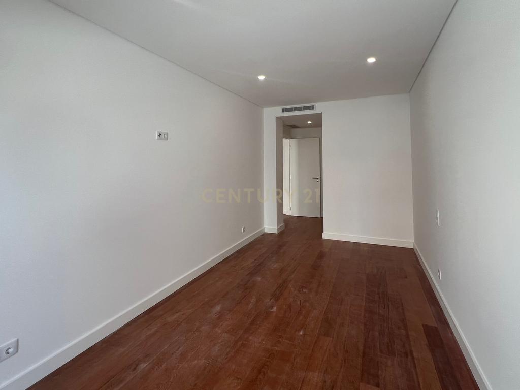 T3 NOVO em fase final de construção com vista rio | Iria Rio Residence — Santa Iria de Azoia | Ref.ª 4F - Image 25