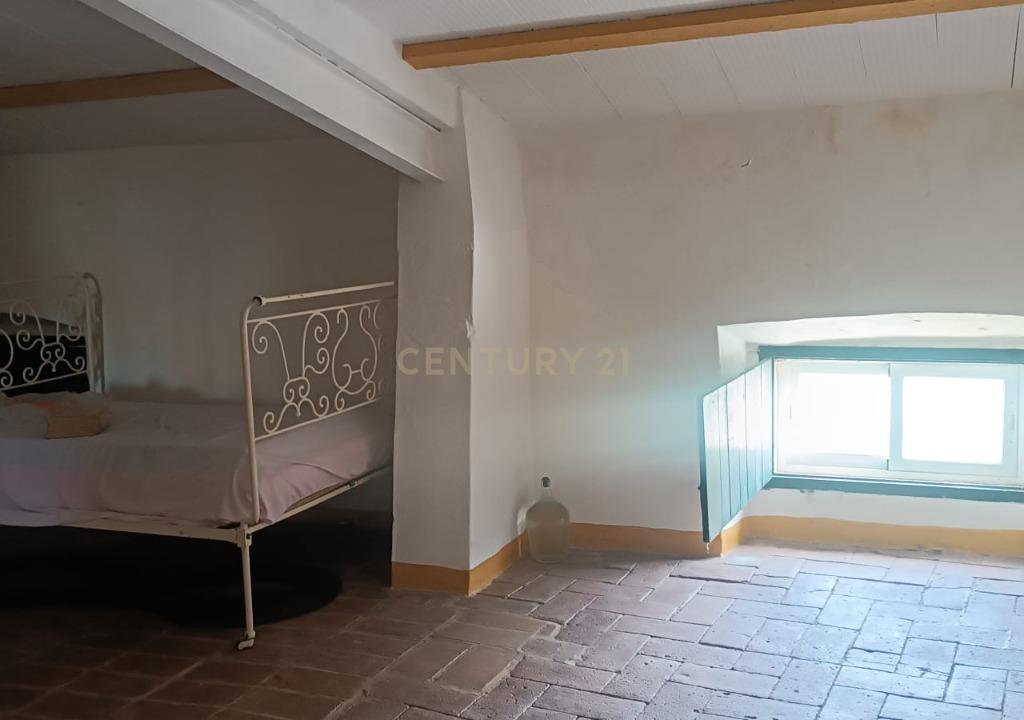 Prédio - no coração da vila raiana de Campo Maior! - Image 18