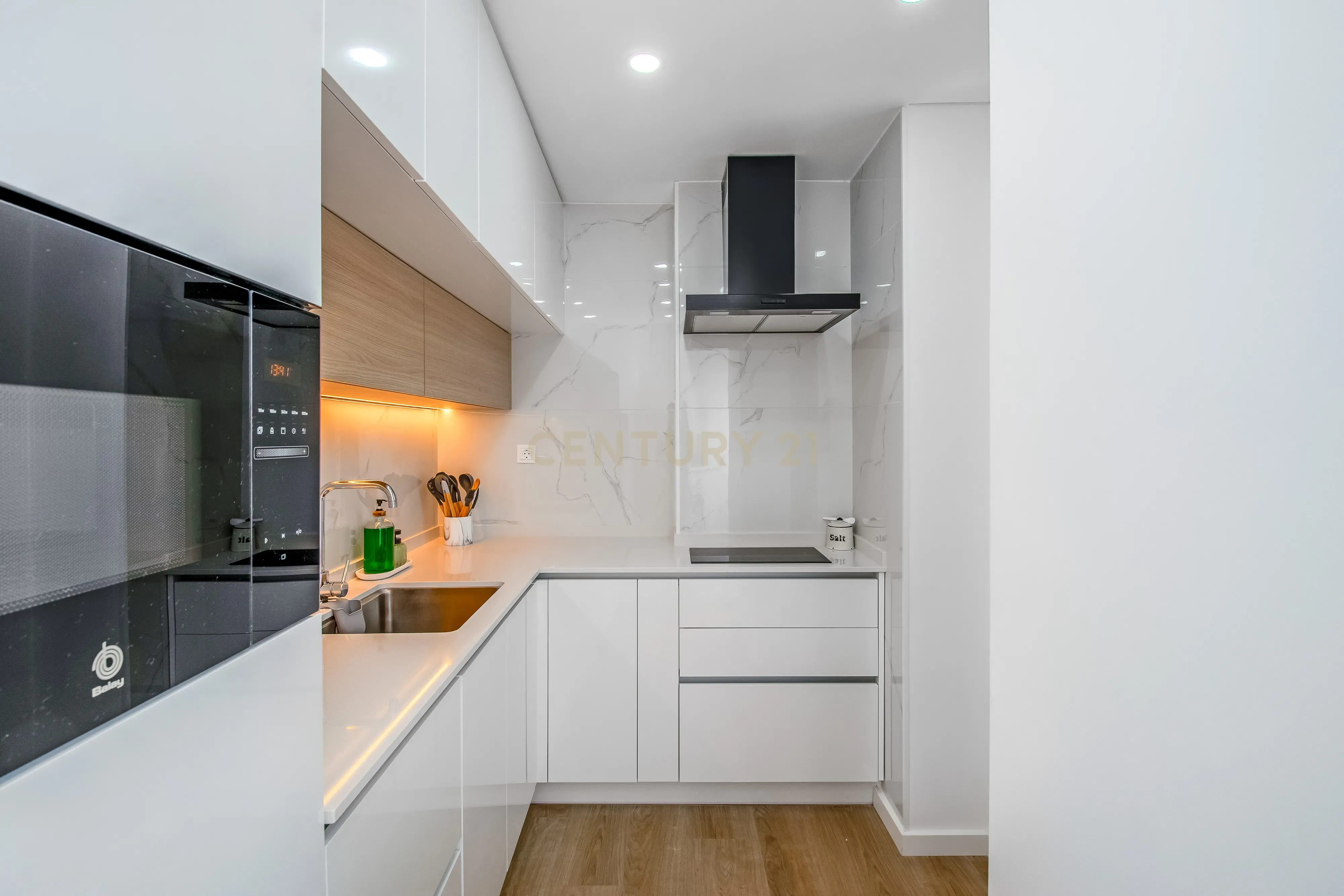 Fotografia 7 de APARTAMENTO COM 1 QUARTO E LUGAR DE ESTACIONAMENTO