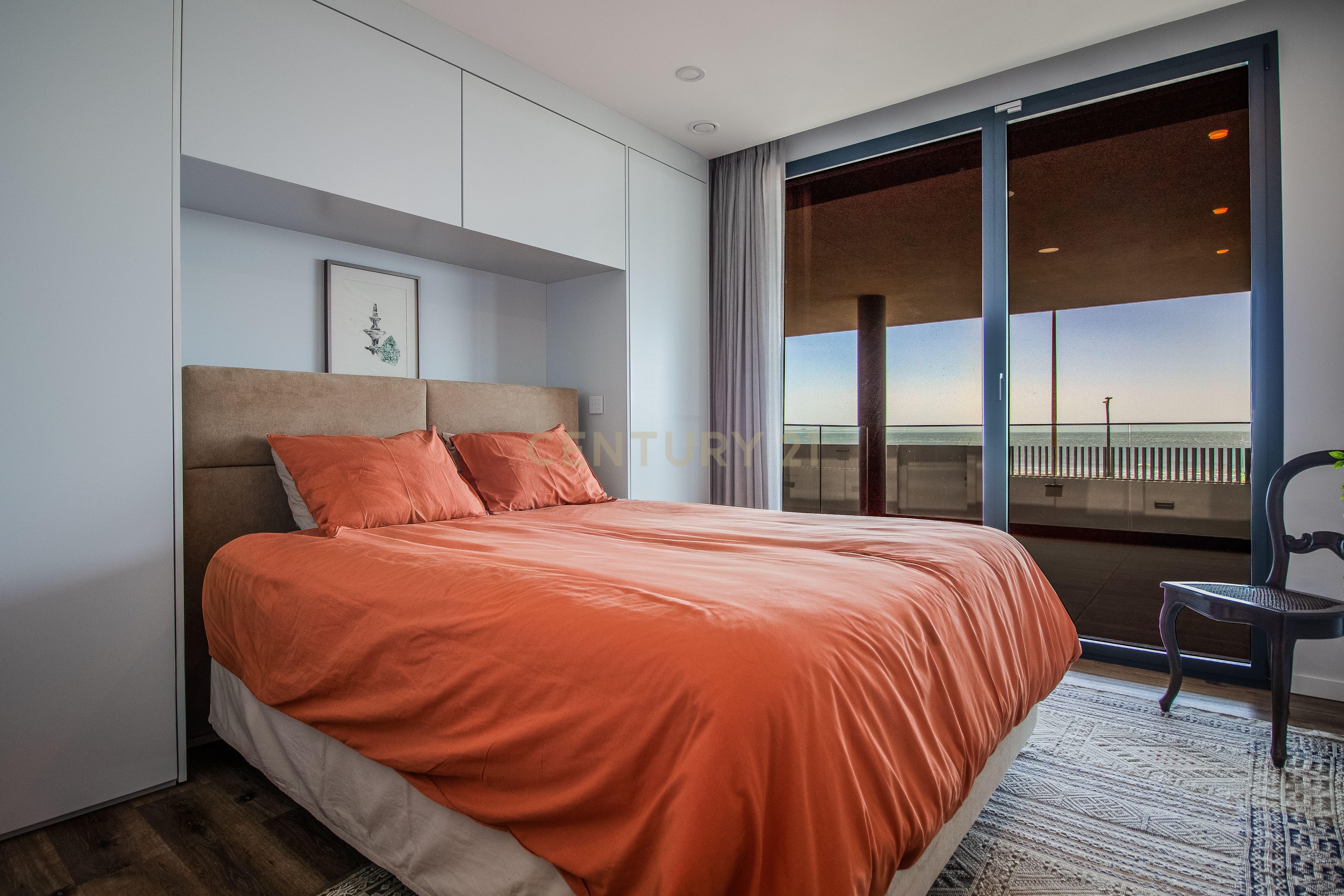 Fotografia 9 de Moradia de Arquitetura Contemporânea | Primeira Linha de Mar