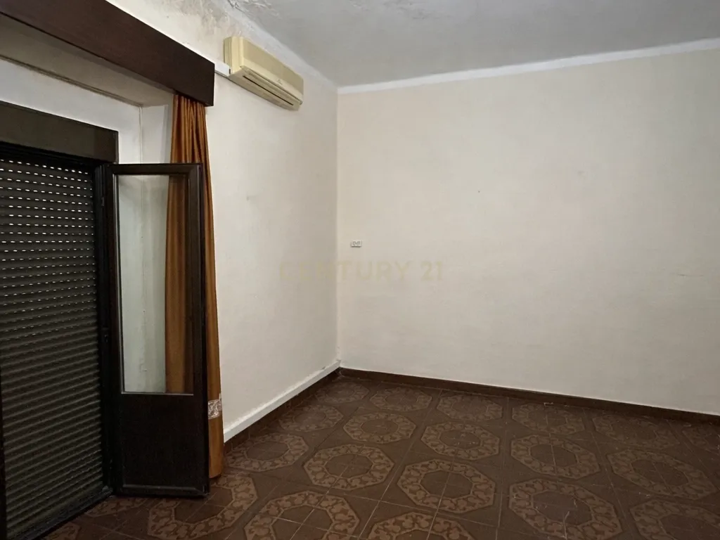 Edifício exclusivo com grande potencial numa das melhores zonas de Trujillo - Image 67