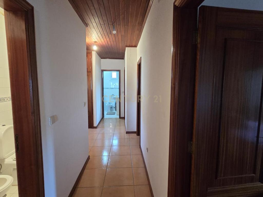 Moradia Rústica T3 com Terreno de 6300m² – Travancas, Chaves - Image 16