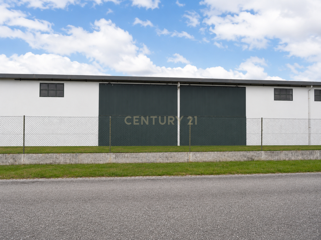 Armazém Agro-Industrial mais T1 e Terreno – Vale da Pedra, Cartaxo - Image 4