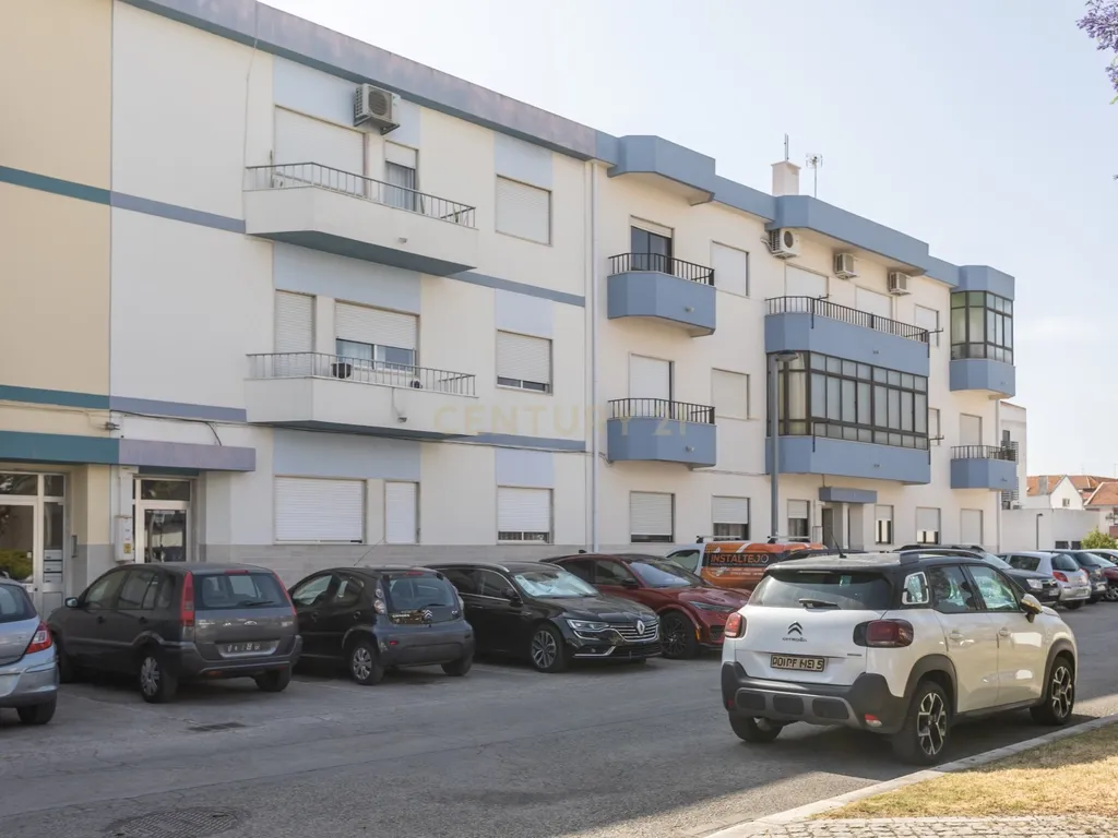 Apartamento T2 Quinta da Lomba - Barreiro - Image 3