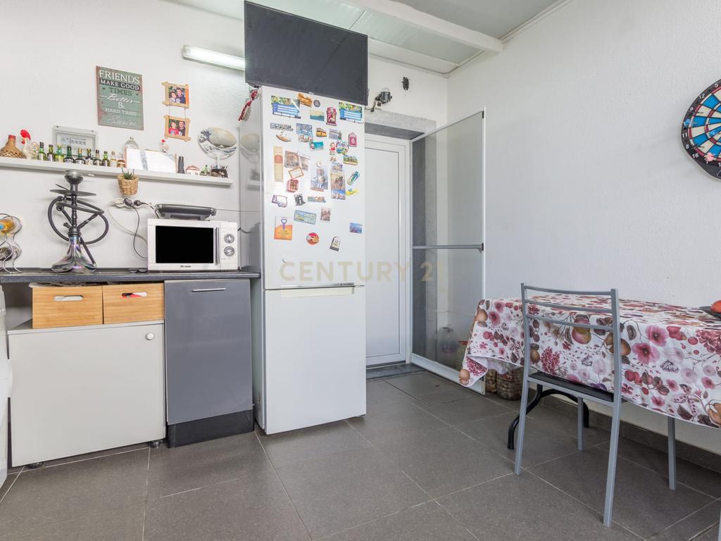 Fernão Ferro - Moradia Isolada de 5 assoalhadas com piscina e quarto no r/c - Image 33