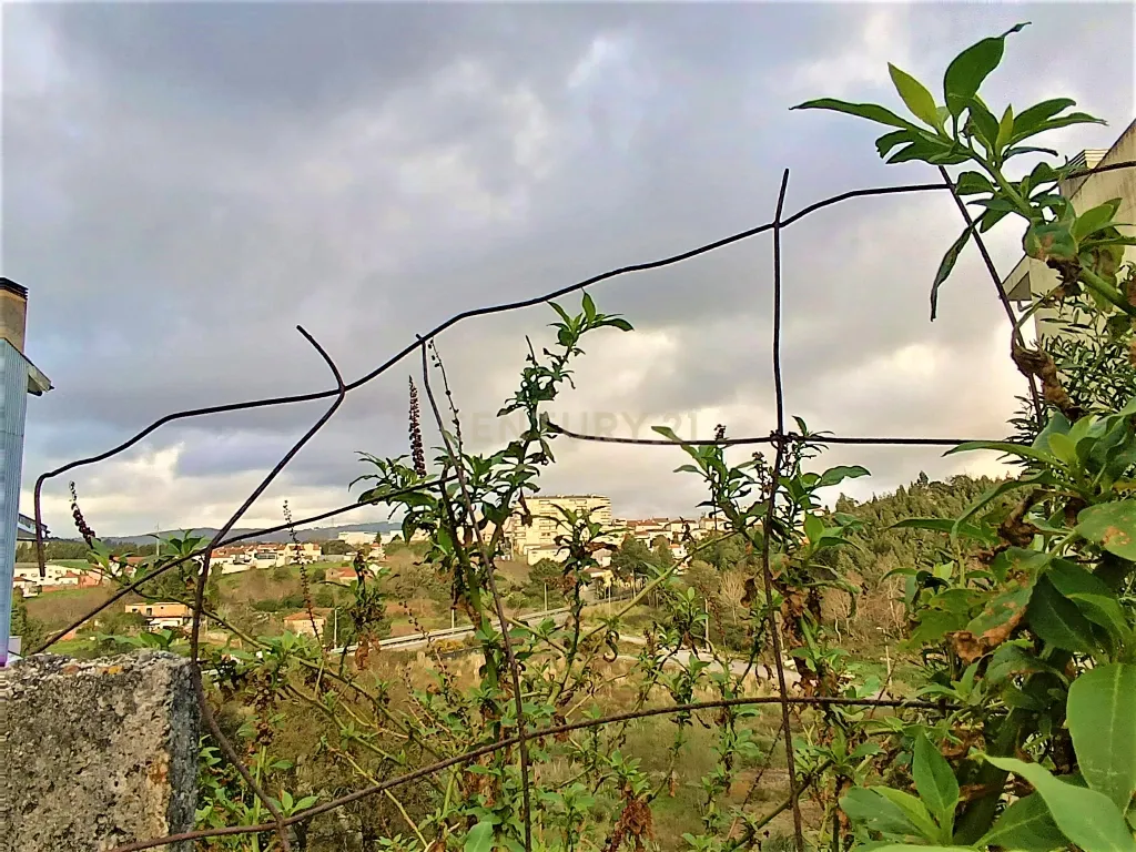 Lote para construção de moradia com 3 frentes perto do Freixo em Valbom, Gondomar, Porto - Image 28
